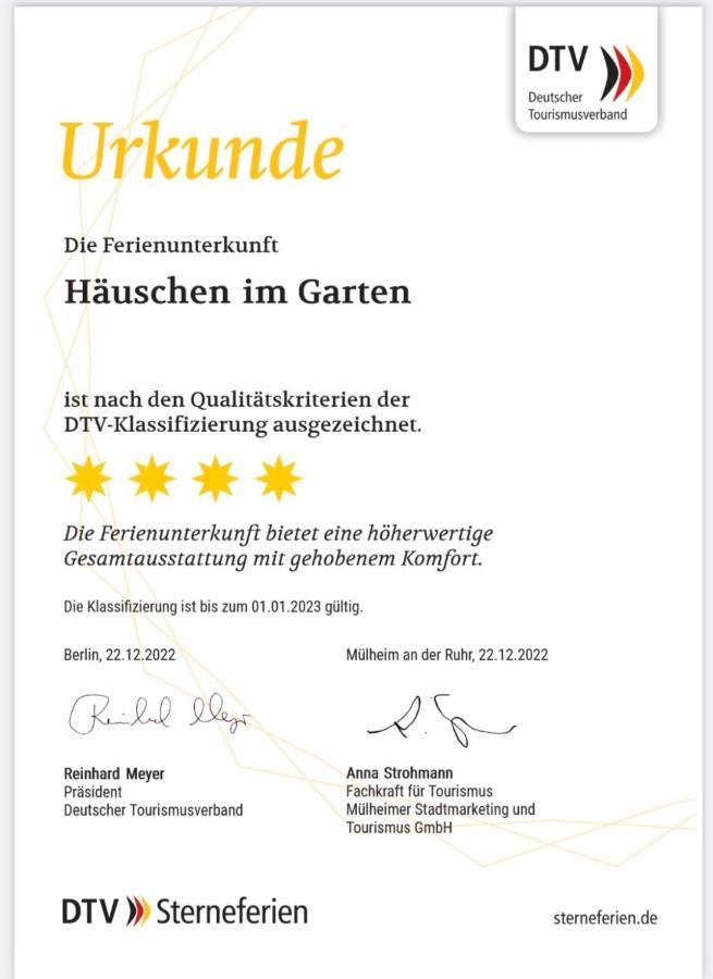 Haeuschen Im Garten In Der Muelheimer Altstadt ミュルハイム・アン・デア・ルール エクステリア 写真